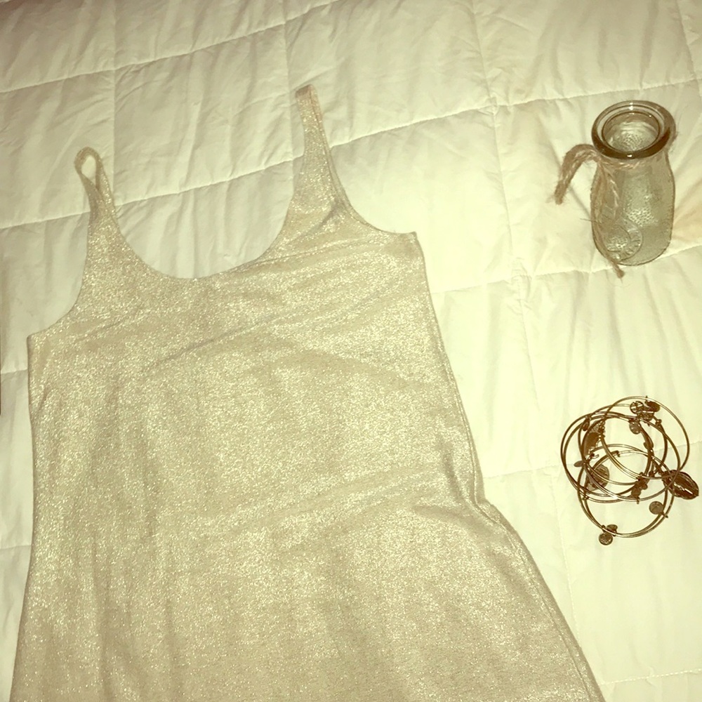 Only ♥️’S MINI GOLD SHIMMER/SPARKLE LIKE DRESS